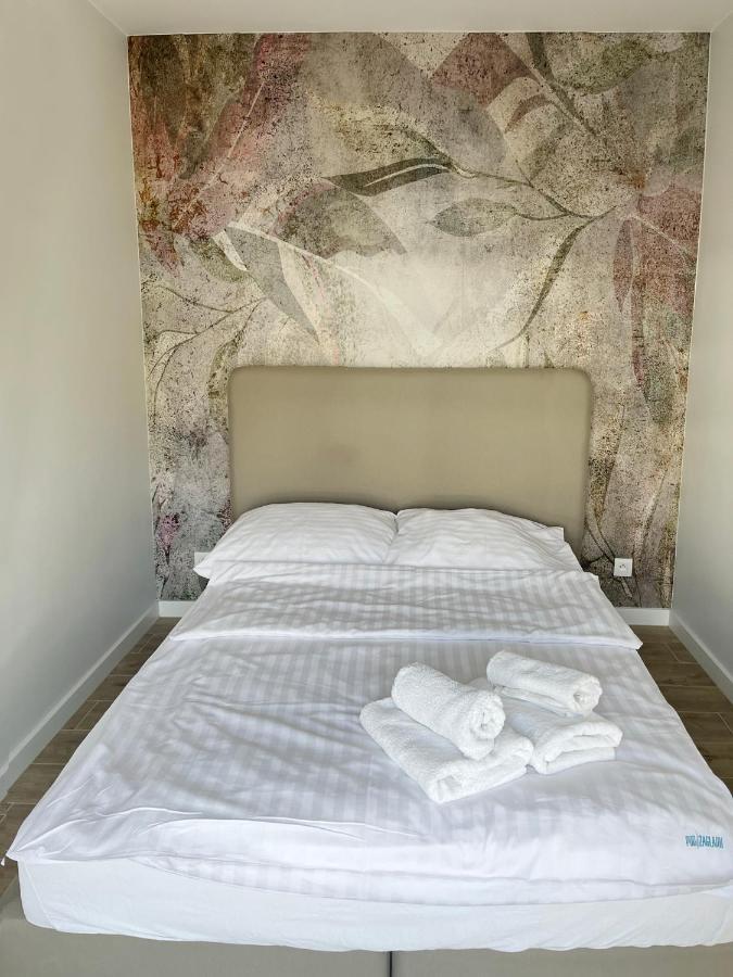 Apartamenty Pod Zaglami Dziwnowek Ngoại thất bức ảnh