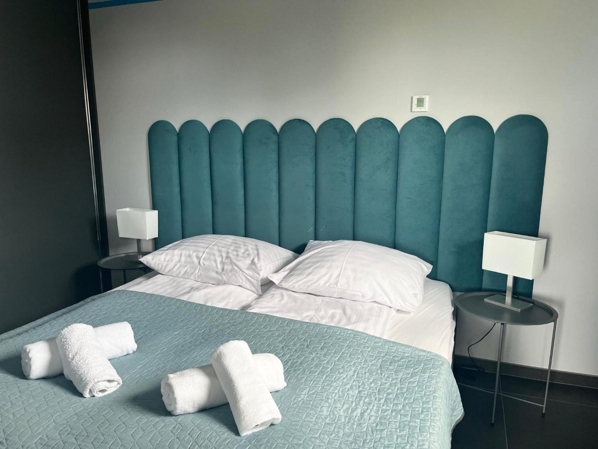 Apartamenty Pod Zaglami Dziwnowek Ngoại thất bức ảnh